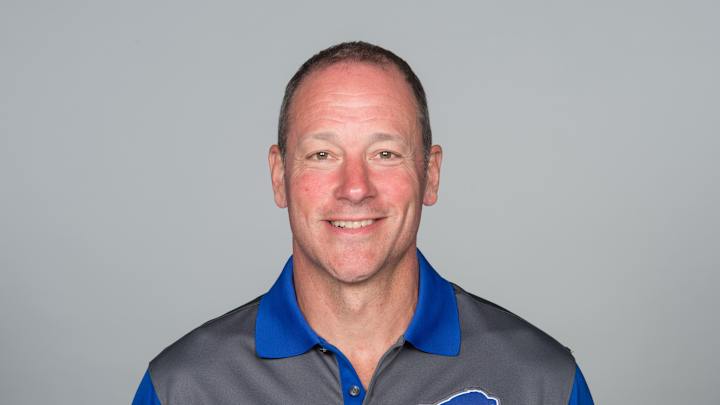 Bills offensive line coach Kromer put on leave amid arrest