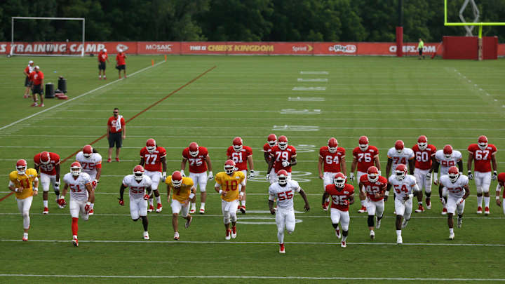 Chiefs' Fisher limps off as team resumes training camp Chiefs' Fisher limps off as team resumes training camp