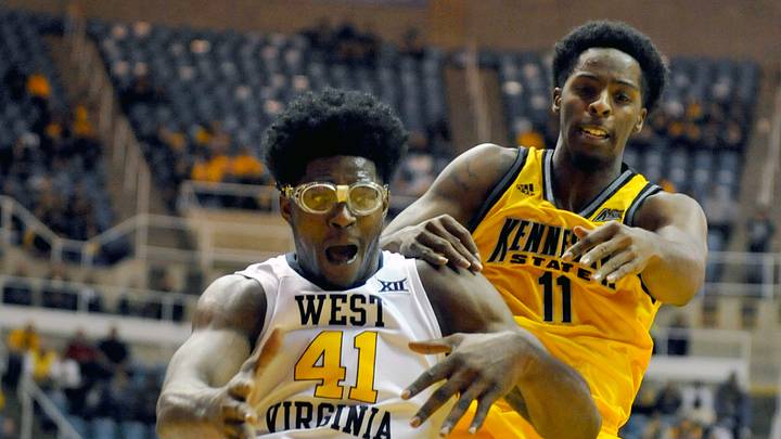 No. 20 West Virginia routs Kennesaw State 87-54