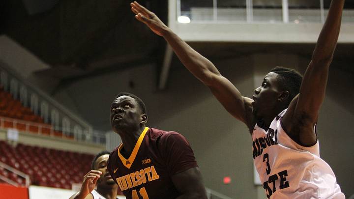 Minnesota holds off Missouri State 74-69 in Puerto Rico