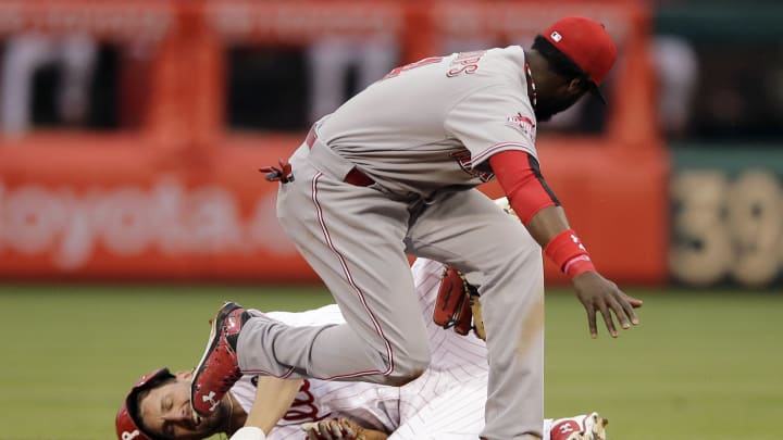 DeSclafani, Phillips lead Reds past Phillies 6-4