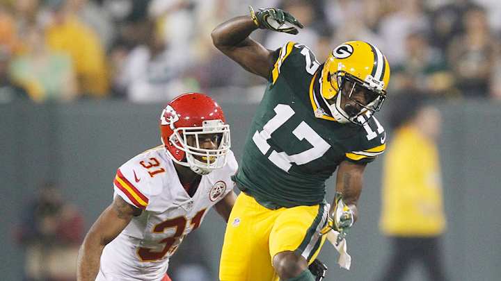 Packers WR Davante Adams re-injures ankle in first quarter Packers WR Davante Adams re-injures ankle in first quarter