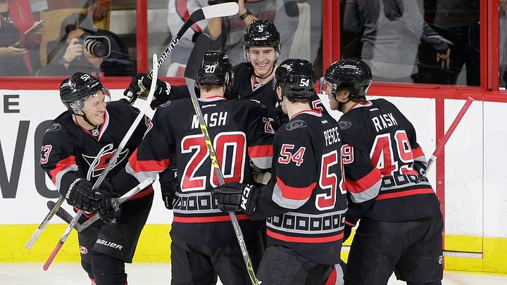 Hurricanes end Capitals' winning streak at 9 Hurricanes end Capitals' winning streak at 9