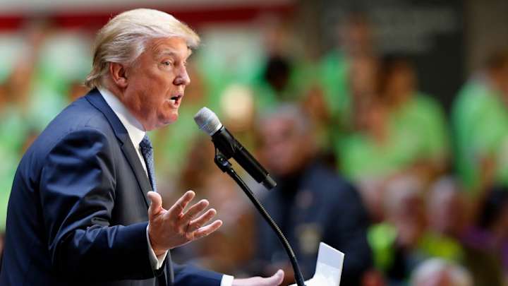 Donald Trump will host Saturday Night Live in November