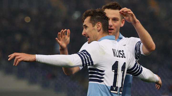 Miroslav Klose's two goals lead Lazio's Serie A rout of Fiorentina Miroslav Klose's two goals lead Lazio's Serie A rout of Fiorentina