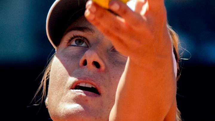 Sharapova advances at Italian Open; Cilic loses