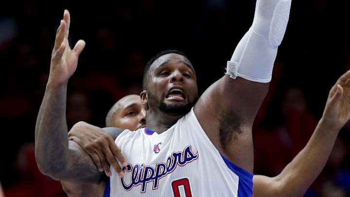 Clippers forward Glen Davis suffers sprained left ankle against Spurs Clippers forward Glen Davis suffers sprained left ankle against Spurs