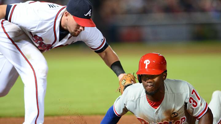 Uribe's HR lifts Teheran, Braves to 2-1 win over Phillies