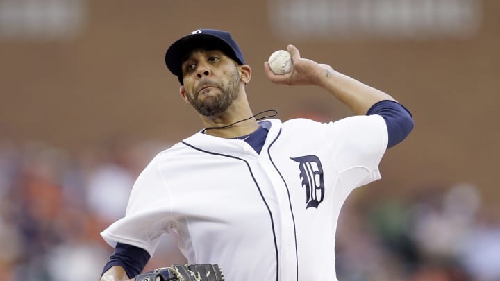 LEADING OFF: Kershaw's scoreless streak; Santana vs Angels