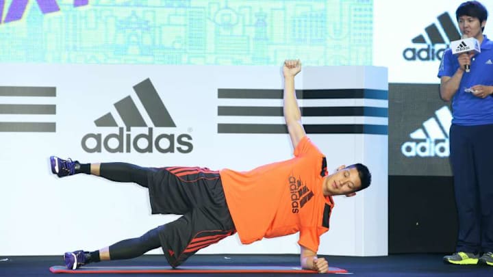 Jeremy Lin goes undercover as the world’s worst trainer Jeremy Lin goes undercover as the world’s worst trainer