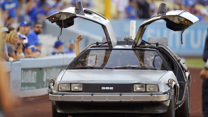 Dodgers hit 4 HRs in 8-3 win over Reds