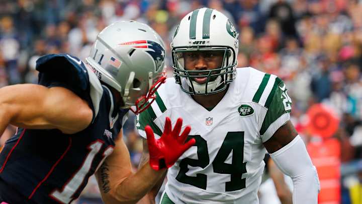 Jets CB Revis fully practices, probable vs Titans