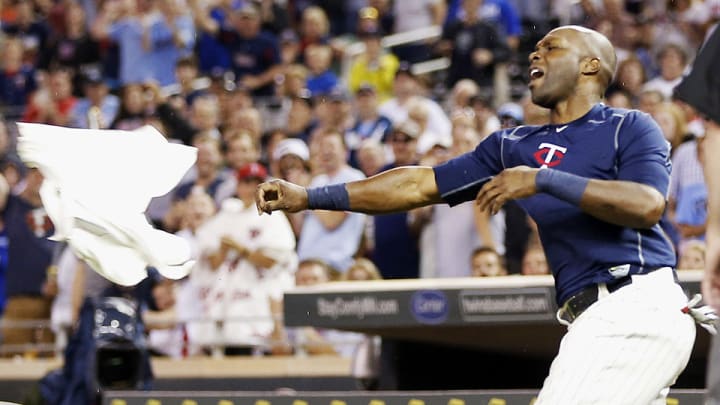 MLB suspends Twins OF Torii Hunter two games for post-ejection outburst