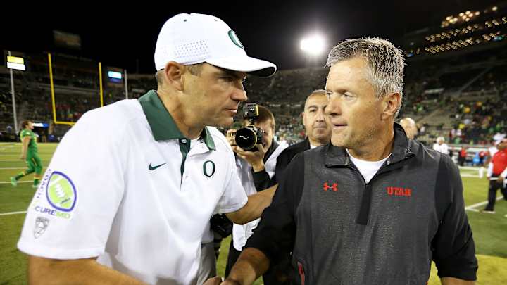 Ducks down: Oregon out of AP Top 25 for 1st time since 2009