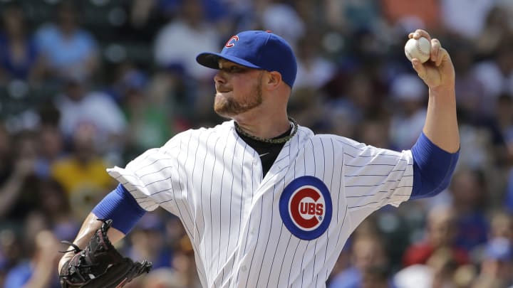 Lester helps Cubs to 6th straight win, beats Cole, Pirates
