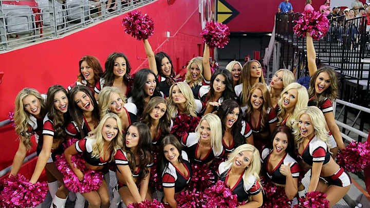 NFL Cheerleaders: Week 4