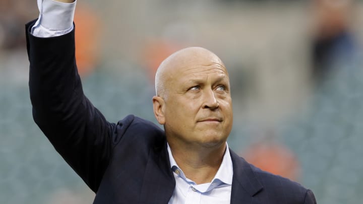 Ripken honored by Orioles in celebration of 2131 game Ripken honored by Orioles in celebration of 2131 game