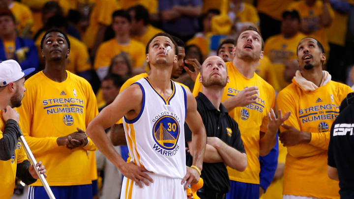 Curry, Golden State rout Houston 115-80 to take 3-0 lead