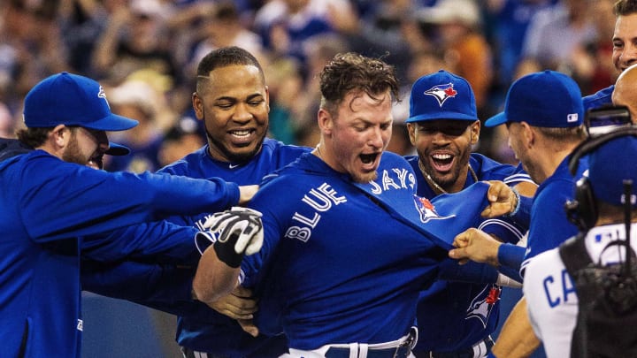 Donaldson's homer in 10th lifts Blue Jays over Braves 6-5 Donaldson's homer in 10th lifts Blue Jays over Braves 6-5