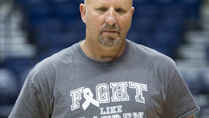 Lauren Hill's team returns to arena where she made layup Lauren Hill's team returns to arena where she made layup