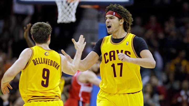 Cavaliers' Varejao an accessory to Dellavedova caffeine addiction Cavaliers' Varejao an accessory to Dellavedova caffeine addiction