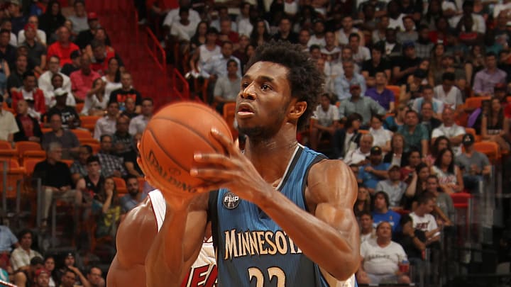 Wiggins scores 24, Wolves hold off Whiteside and Heat 103-91