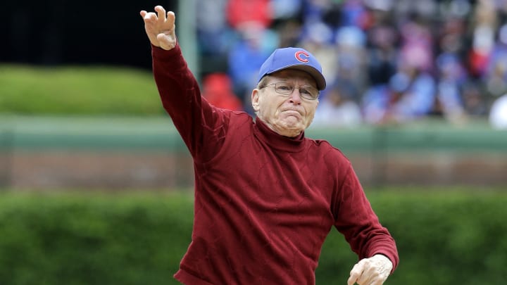 World War II vet fulfills goal of pitching at Wrigley Field