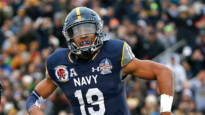 Navy’s Keenan Reynolds sets QB rushing, rushing touchdown records