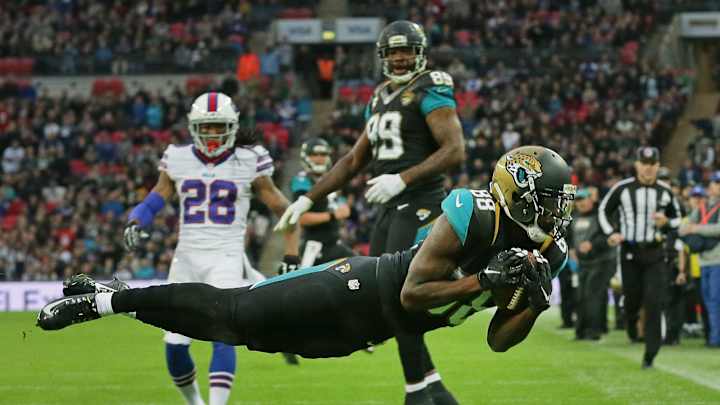 Jaguars hold on to beat Bills 34-31 in London