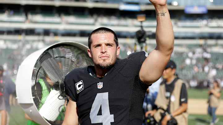 Carr's late TD pass rallies Raiders past Ravens 37-33 Carr's late TD pass rallies Raiders past Ravens 37-33