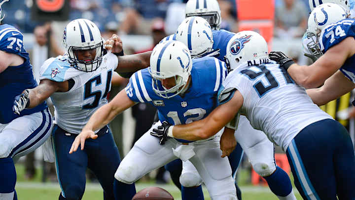 Colts confident Luck will play vs Jags despite sore shoulder