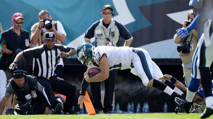 Tebow runs for a score, Eagles beat Colts 36-10 Tebow runs for a score, Eagles beat Colts 36-10