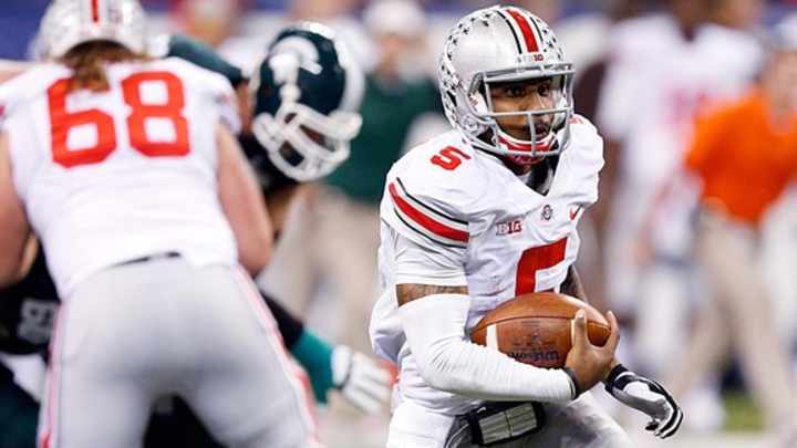 Campus Clicks: Art of overreacting, cash flow directory, Tinder at Florida, Hawaii's Haka dance