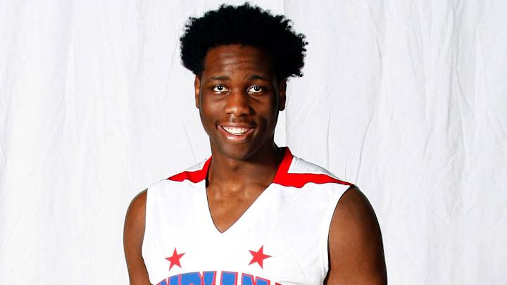 Five-star center Caleb Swanigan commits to Michigan State