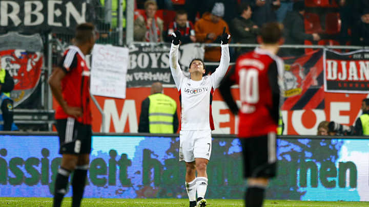 Watch: Bayer Leverkusen’s Chicharito scores in fifth straight game