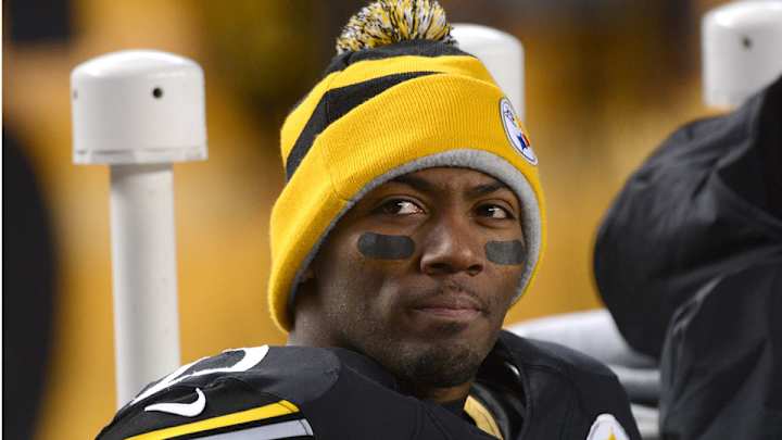 Safety Ryan Clark retires a Steeler after 13-year career