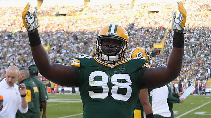 Packers’ Mike McCarthy wants Letroy Guion back despite arrest
