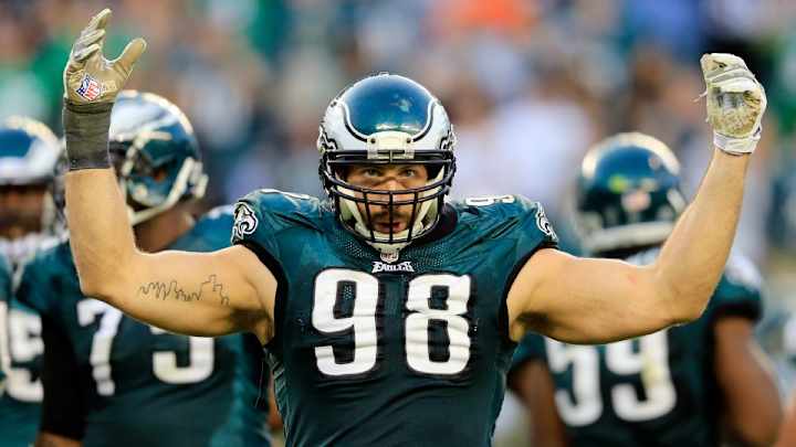 Eagles linemen do push-ups with LB Connor Barwin on their backs Eagles linemen do push-ups with LB Connor Barwin on their backs