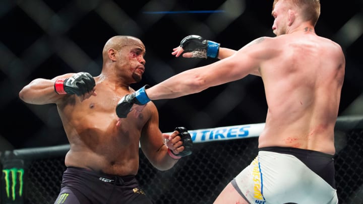 Cormier awaits bigger challenges after beating Gustafsson at UFC 192