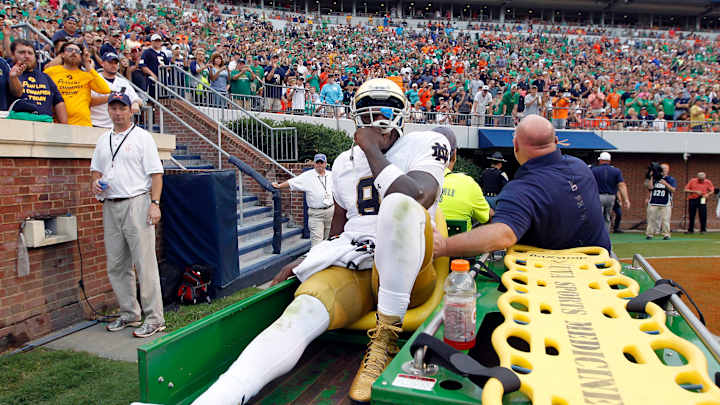 Kelly believes No. 8 Irish can vie for title with QB Kizer