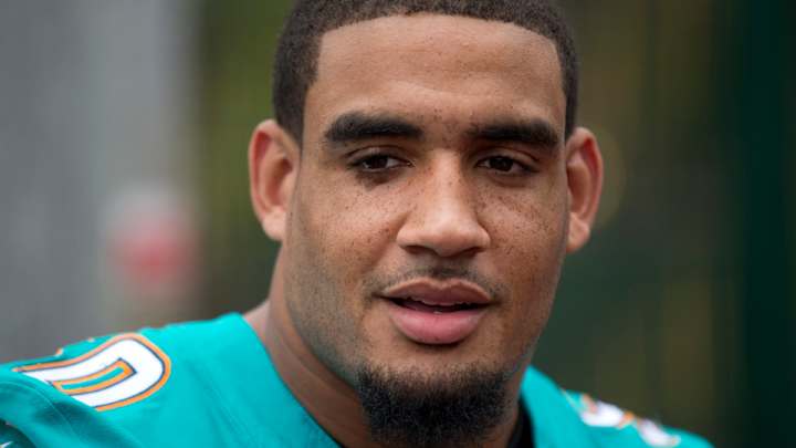Dolphins DE Olivier Vernon fined for hit on Marcus Mariota