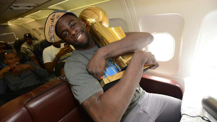 Draymond Green uses Warriors theme song to mock Cavaliers Draymond Green uses Warriors theme song to mock Cavaliers