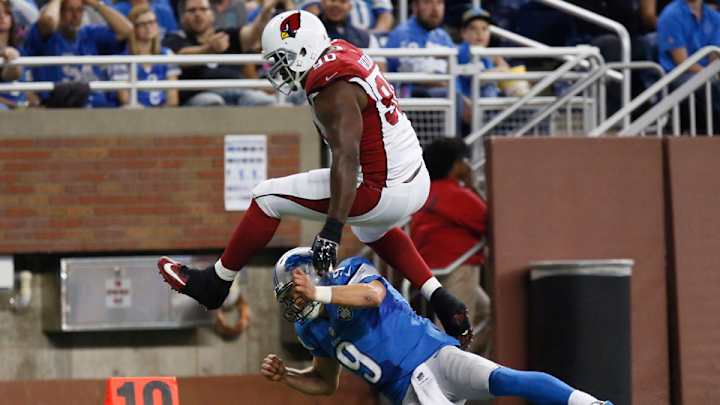 Watch: Cardinals’ DE Cory Redding makes one-handed interception