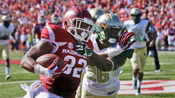Bielema, Arkansas thrive in role as power-run outliers Bielema, Arkansas thrive in role as power-run outliers