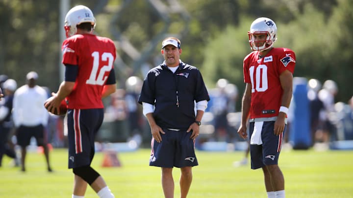 Patriots circle wagons in camp and focus on football