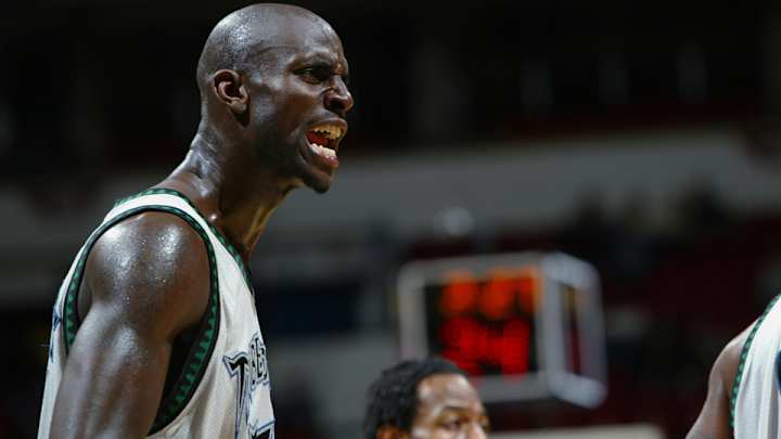 Kevin Garnett will throw your phone in the toilet Kevin Garnett will throw your phone in the toilet