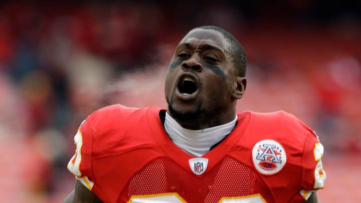 Former NFL running back Thomas Jones scoring roles as actor