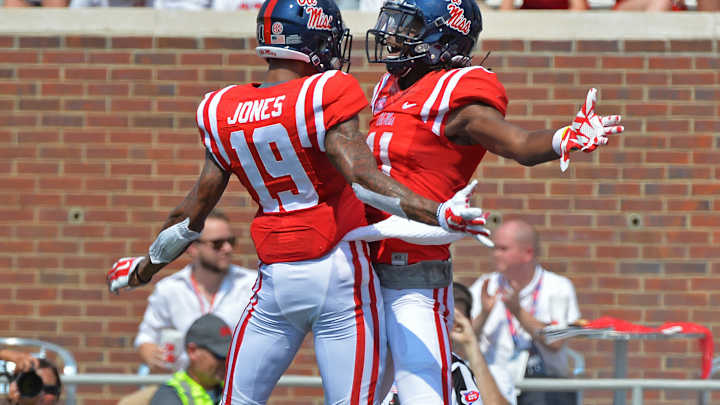 Nkemdiche has surprise TD in 76-3 win for No. 17 Ole Miss