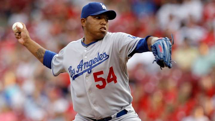 Report: Red Sox signing relief pitcher Ronald Belisario