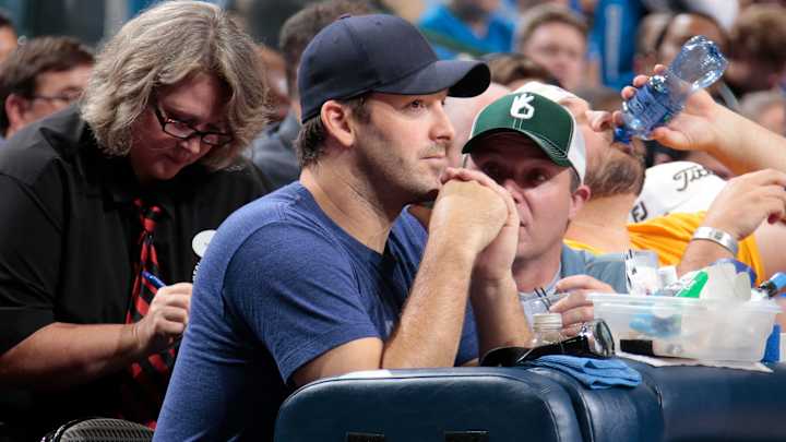 Tony Romo joins Twitter, says Dez Bryant made catch against Packers Tony Romo joins Twitter, says Dez Bryant made catch against Packers